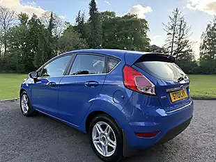 Used 2013 Ford Fiesta Zetec Blue - Interior and Exterior details 14