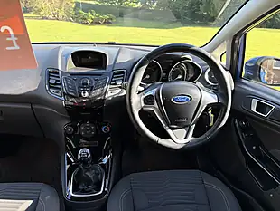 Used 2013 Ford Fiesta Zetec Blue - Interior and Exterior details 7