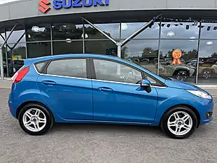 Used 2013 Ford Fiesta Zetec Blue - Interior and Exterior details 10