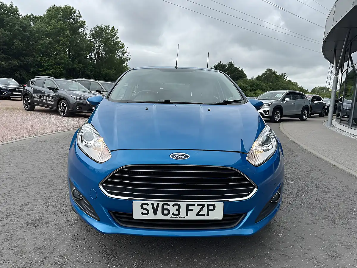 Used 2013 Ford Fiesta Zetec Blue - Interior and Exterior details 2