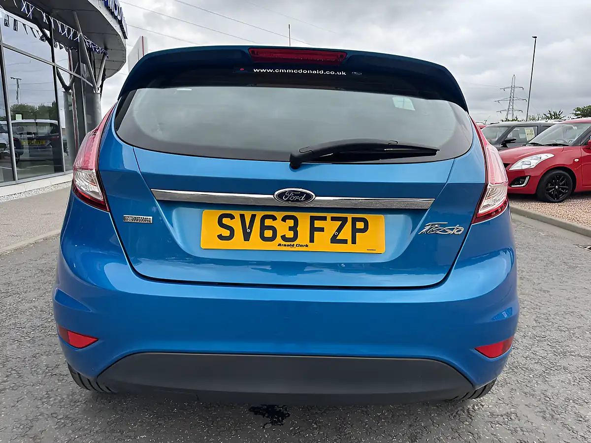 Used 2013 Ford Fiesta Zetec Blue - Interior and Exterior details 6