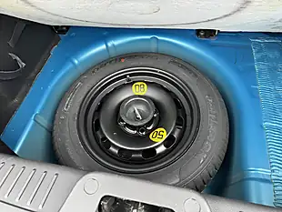 Used 2013 Ford Fiesta Zetec Blue - Interior and Exterior details 8