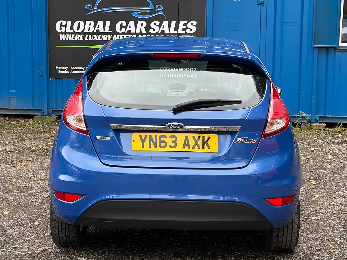 Used 2013 Ford Fiesta Zetec Blue - Interior and Exterior details 11