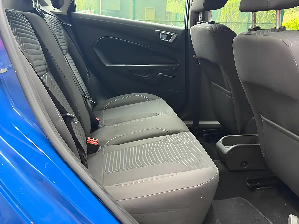 Used 2013 Ford Fiesta Zetec Blue - Interior and Exterior details 14