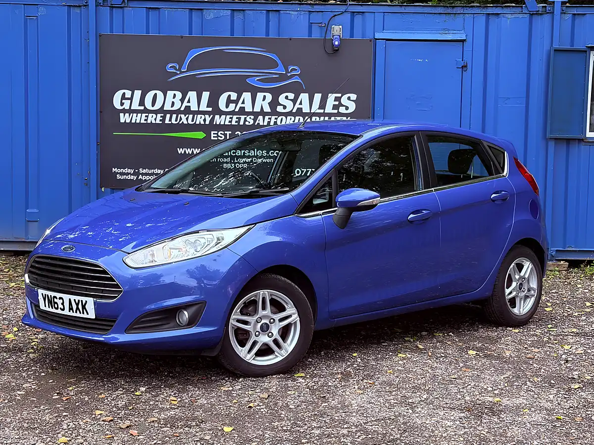 Used 2013 Ford Fiesta Zetec Blue - Interior and Exterior details 2