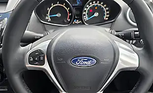 Used 2013 Ford Fiesta Zetec Frozen White - Interior and Exterior details 15