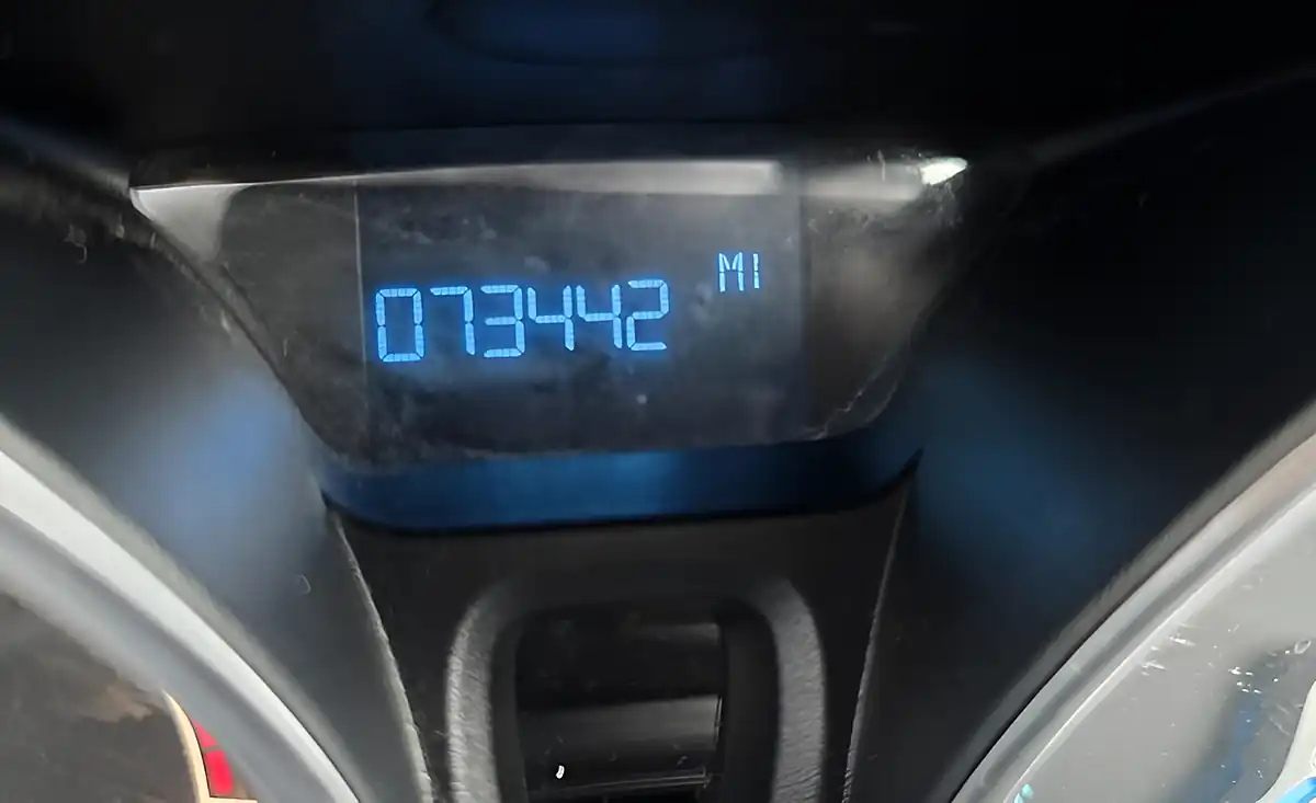 Used 2013 Ford Fiesta Zetec Frozen White - Interior and Exterior details 17