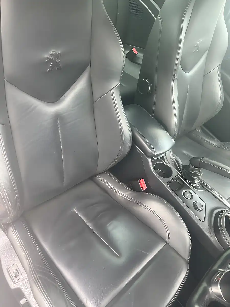 Used 2013 Ford Fiesta Zetec Gold - Interior and Exterior details 16
