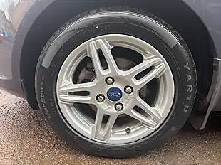 Used 2013 Ford Fiesta Zetec Grey - Interior and Exterior details 11