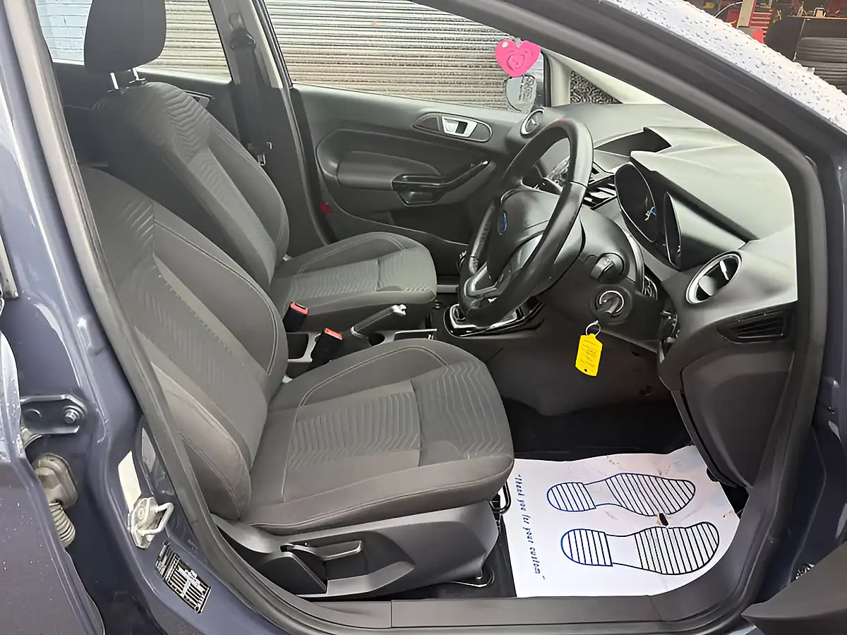 Used 2013 Ford Fiesta Zetec Grey - Interior and Exterior details 15