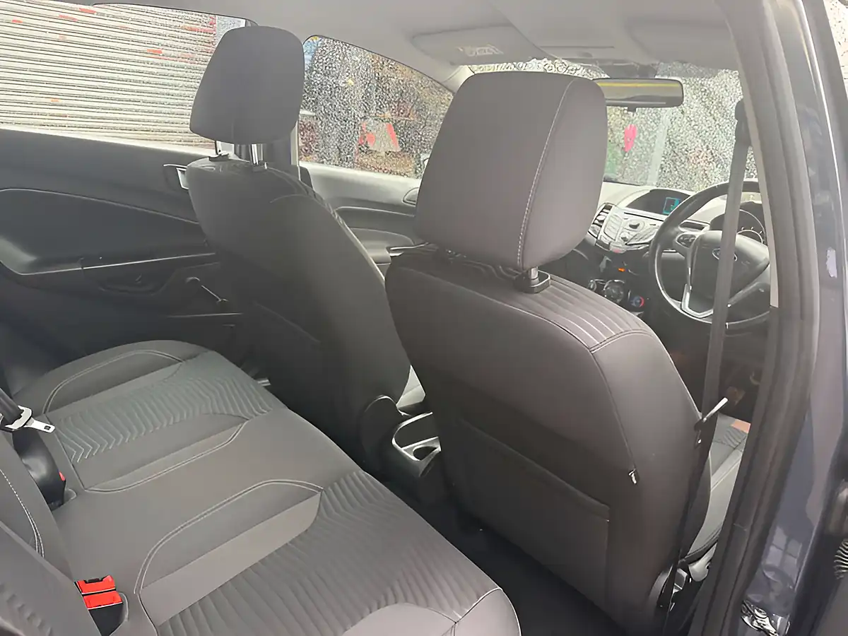 Used 2013 Ford Fiesta Zetec Grey - Interior and Exterior details 18