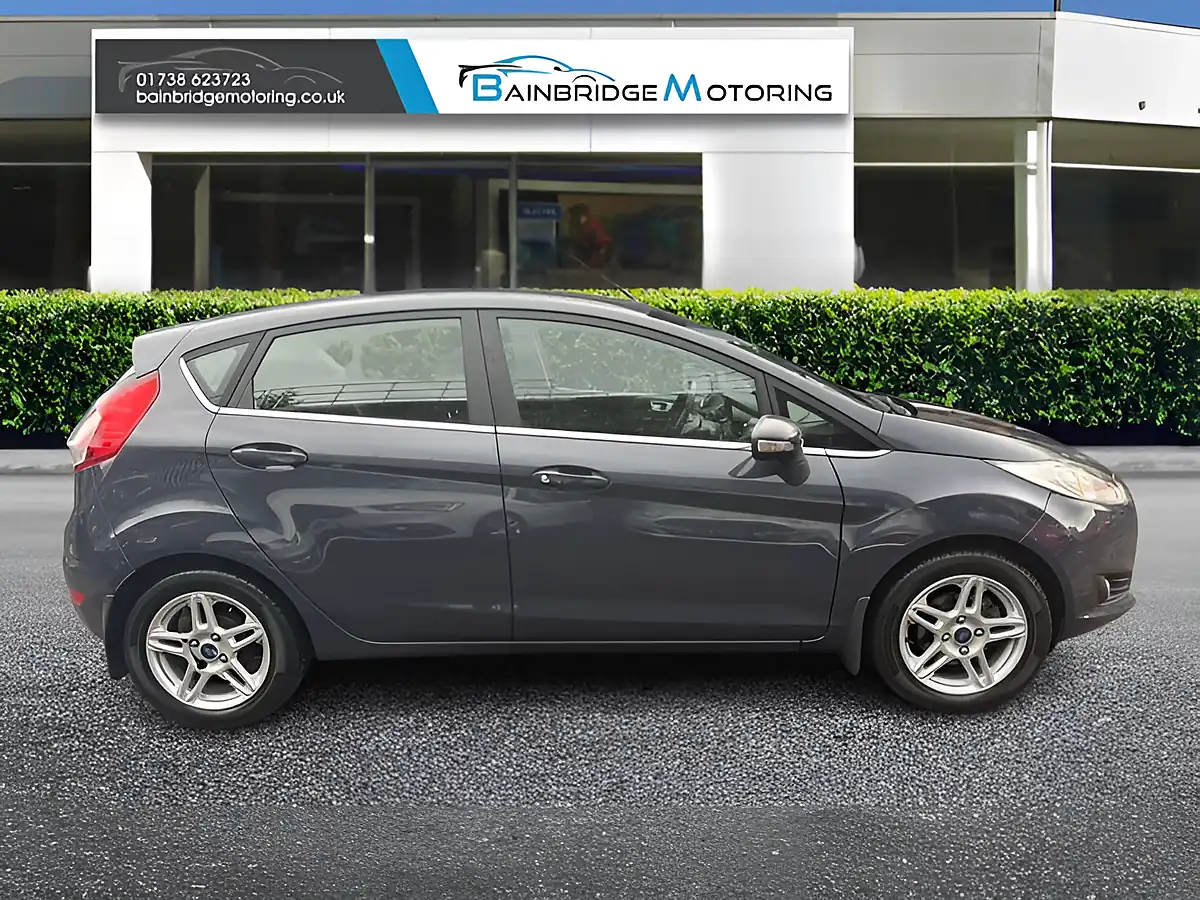 Used 2013 Ford Fiesta Zetec Grey - Interior and Exterior details 2