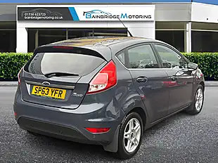 Used 2013 Ford Fiesta Zetec Grey - Interior and Exterior details 3