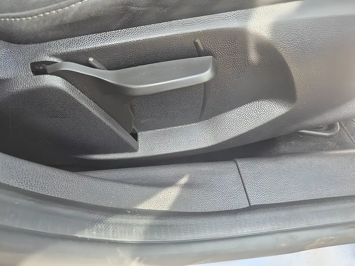 Used 2013 Ford Fiesta Zetec Grey - Interior and Exterior details 12