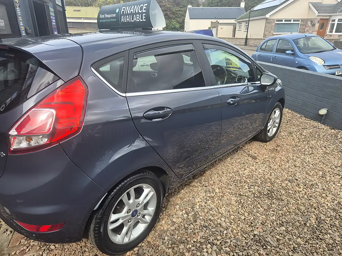 Used 2013 Ford Fiesta Zetec Grey - Interior and Exterior details 4