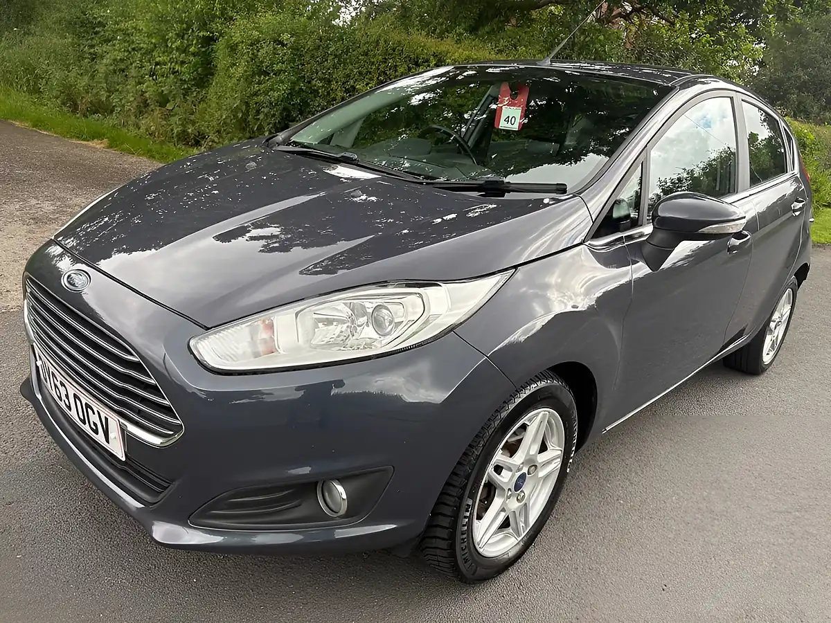 Used 2013 Ford Fiesta Zetec Grey - Interior and Exterior details 3