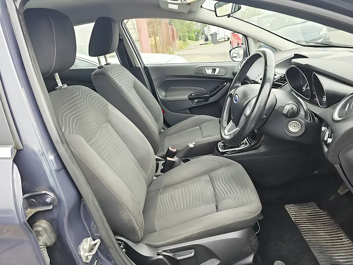 Used 2013 Ford Fiesta Zetec Grey - Interior and Exterior details 10