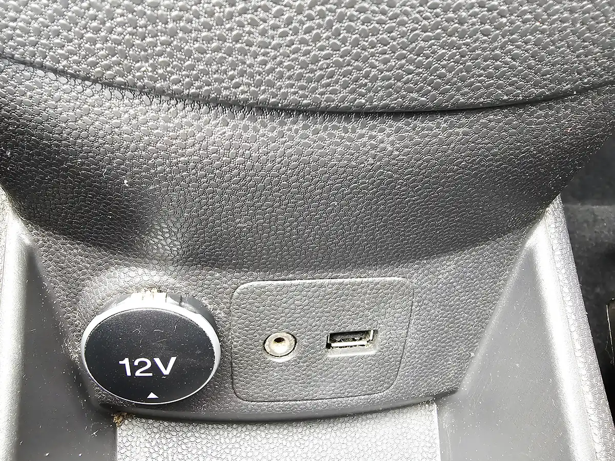 Used 2013 Ford Fiesta Zetec Grey - Interior and Exterior details 12