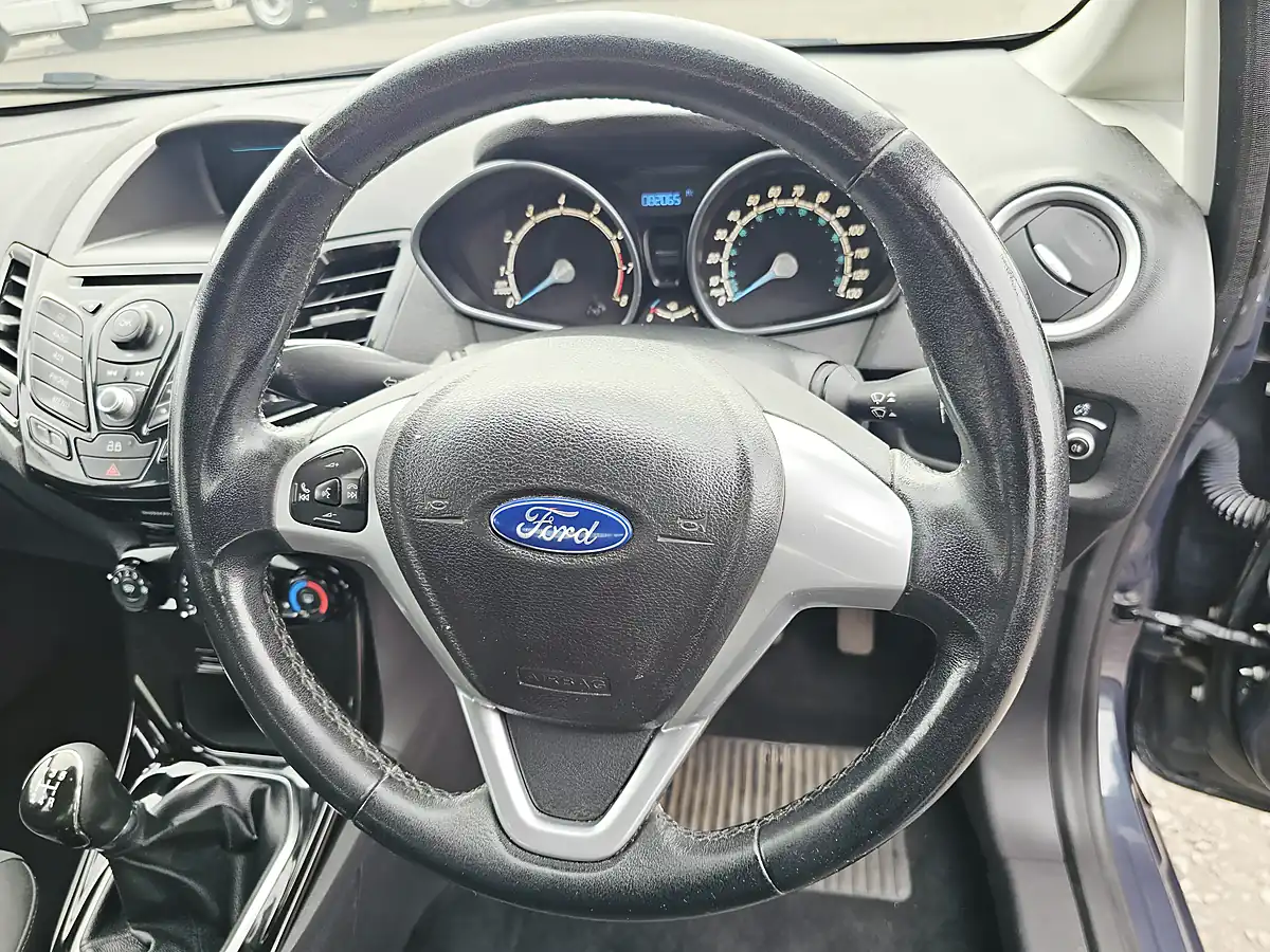 Used 2013 Ford Fiesta Zetec Grey - Interior and Exterior details 15