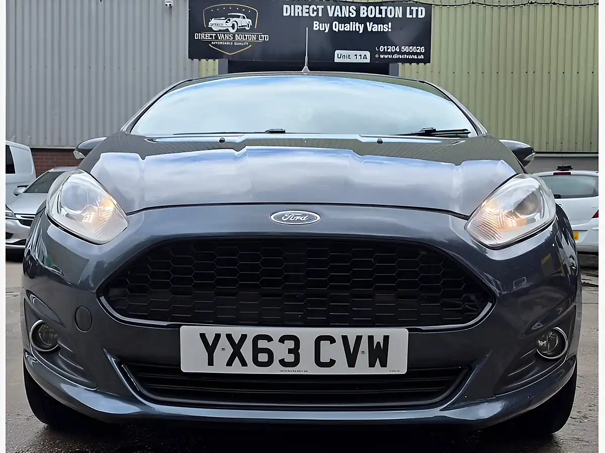 Used 2013 Ford Fiesta Zetec Grey - Interior and Exterior details 2