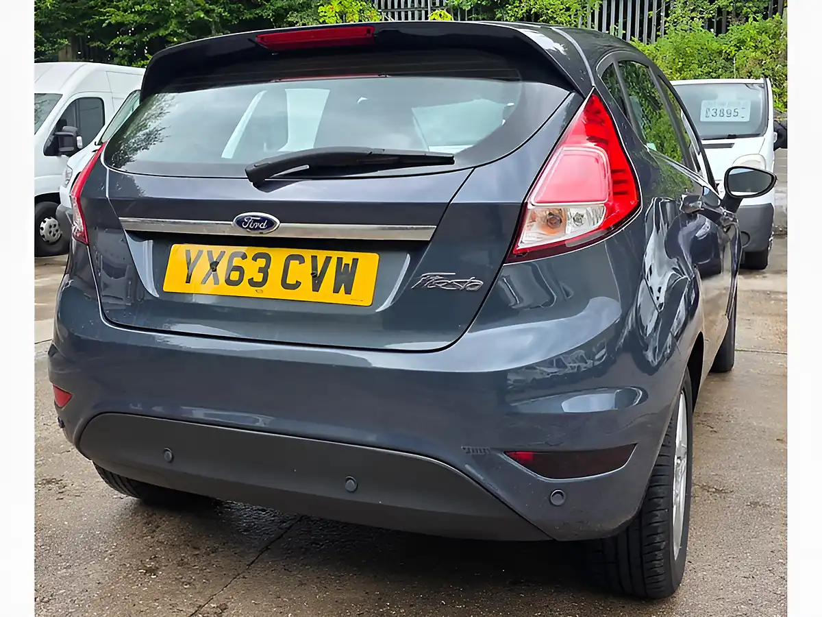 Used 2013 Ford Fiesta Zetec Grey - Interior and Exterior details 8