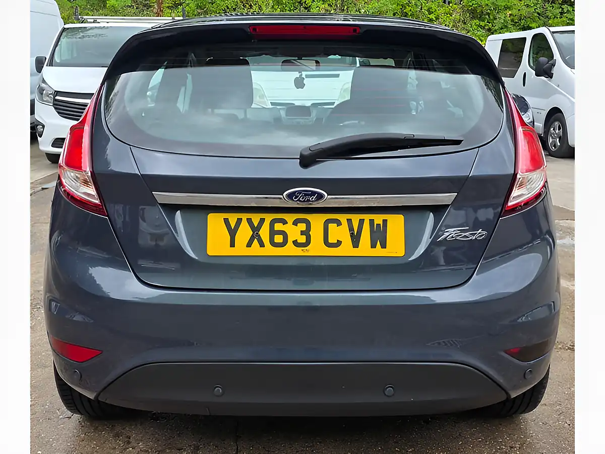 Used 2013 Ford Fiesta Zetec Grey - Interior and Exterior details 9
