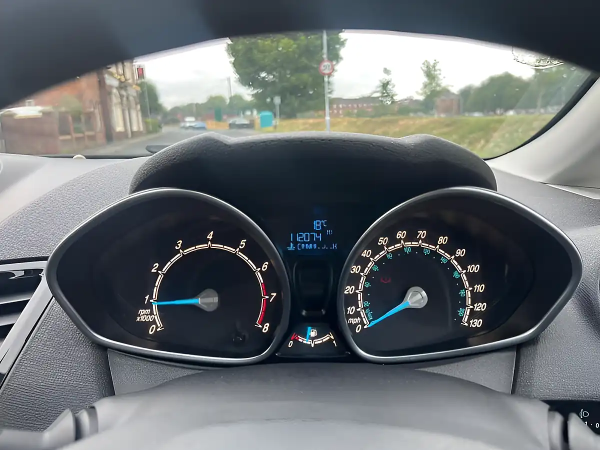 Used 2013 Ford Fiesta Zetec Grey - Interior and Exterior details 15