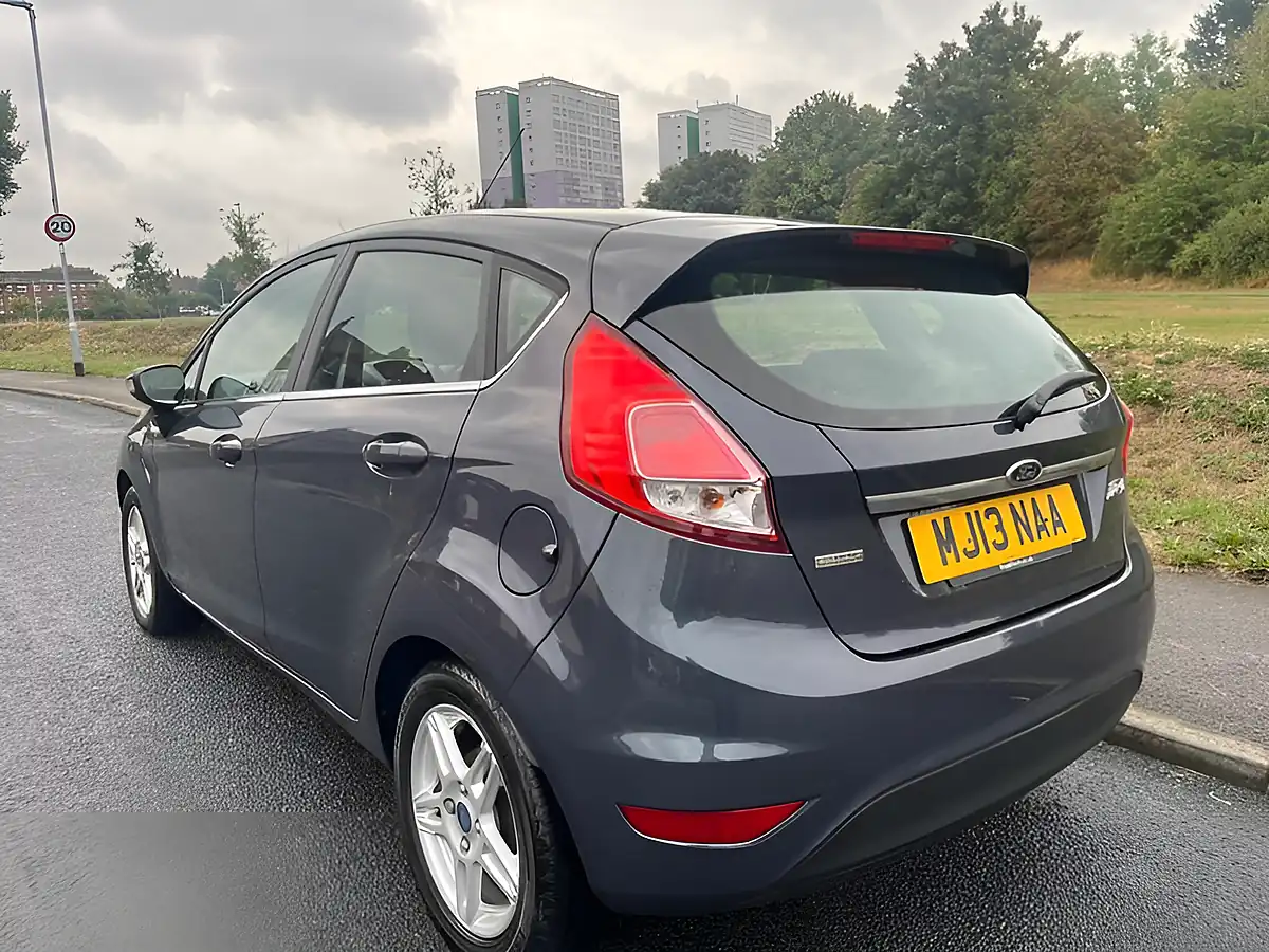 Used 2013 Ford Fiesta Zetec Grey - Interior and Exterior details 3