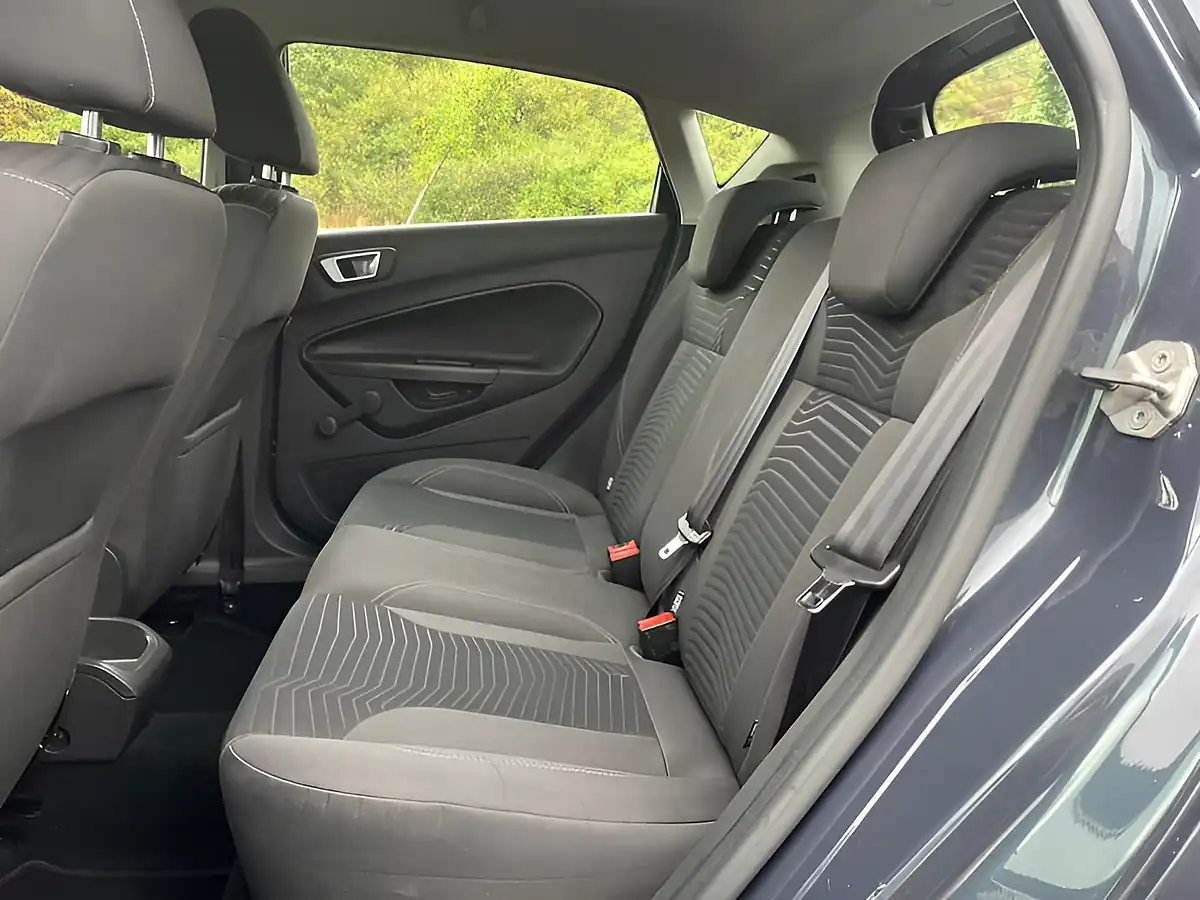 Used 2013 Ford Fiesta Zetec Grey - Interior and Exterior details 8