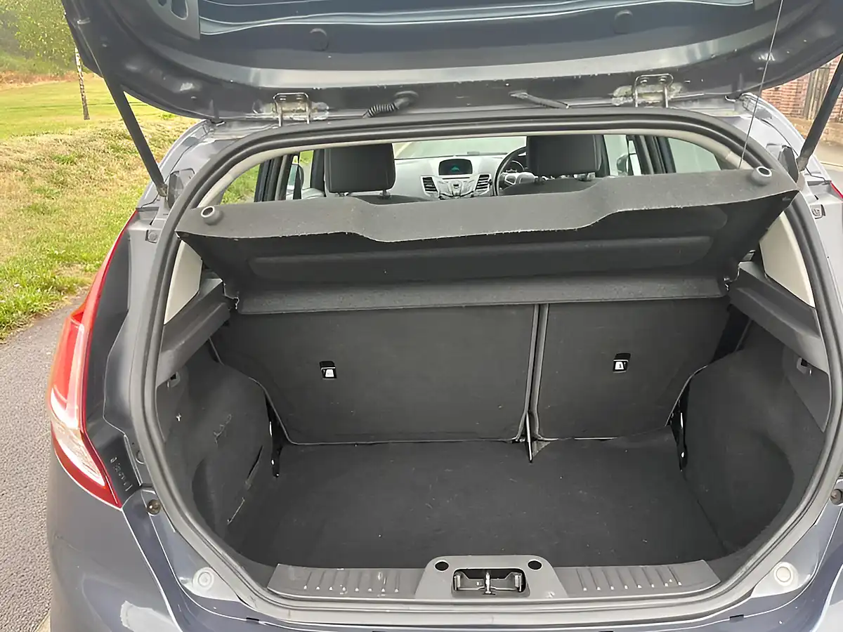 Used 2013 Ford Fiesta Zetec Grey - Interior and Exterior details 9