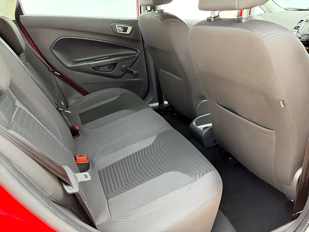 Used 2013 Ford Fiesta Zetec Race Red - Interior and Exterior details 10