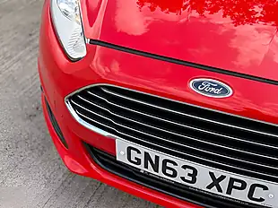 Used 2013 Ford Fiesta Zetec Race Red - Interior and Exterior details 14