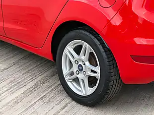Used 2013 Ford Fiesta Zetec Race Red - Interior and Exterior details 16