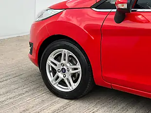 Used 2013 Ford Fiesta Zetec Race Red - Interior and Exterior details 17