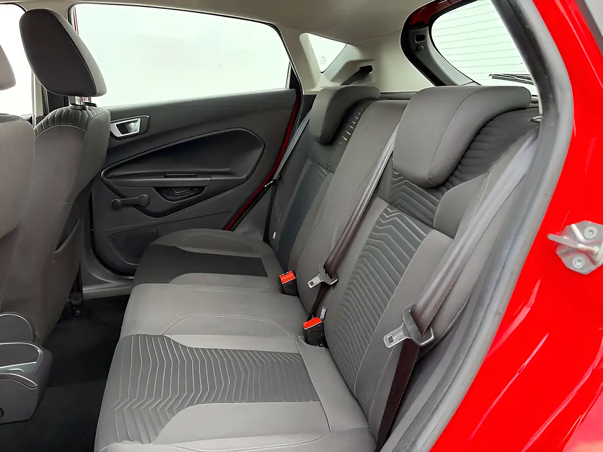 Used 2013 Ford Fiesta Zetec Race Red - Interior and Exterior details 20
