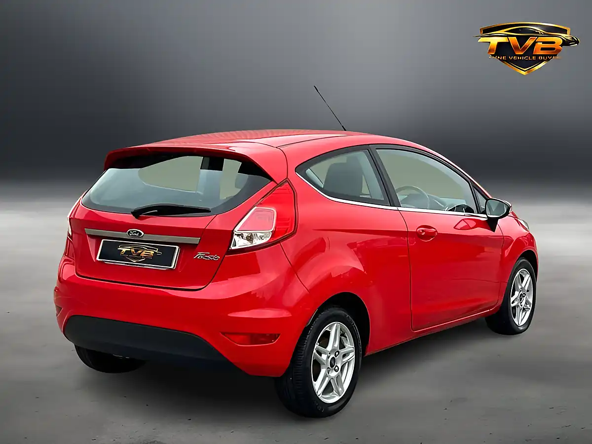 Used 2013 Ford Fiesta Zetec Race Red - Interior and Exterior details 3