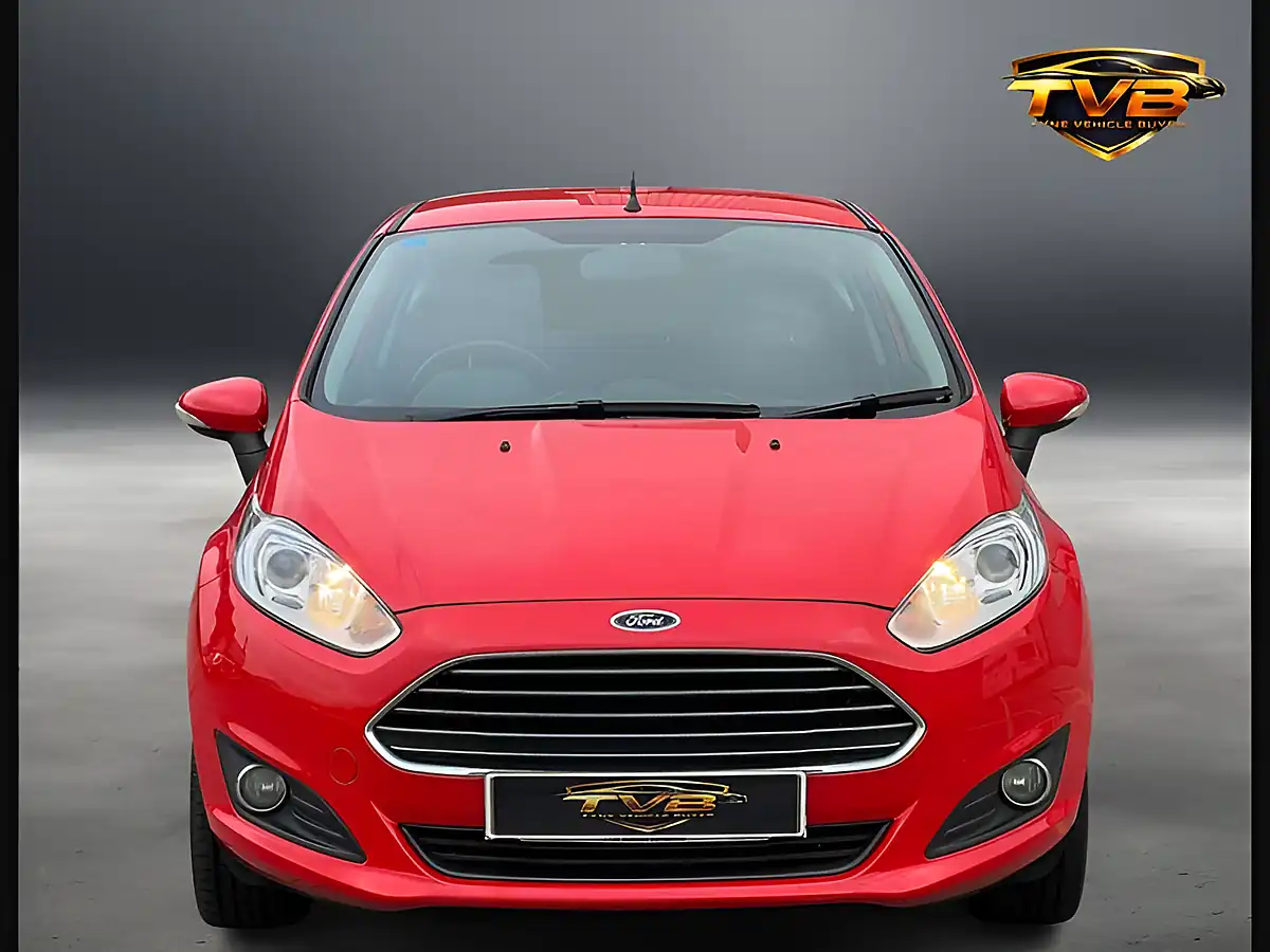 Used 2013 Ford Fiesta Zetec Race Red - Interior and Exterior details 9