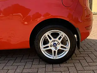 Used 2013 Ford Fiesta Zetec Red - Interior and Exterior details 11