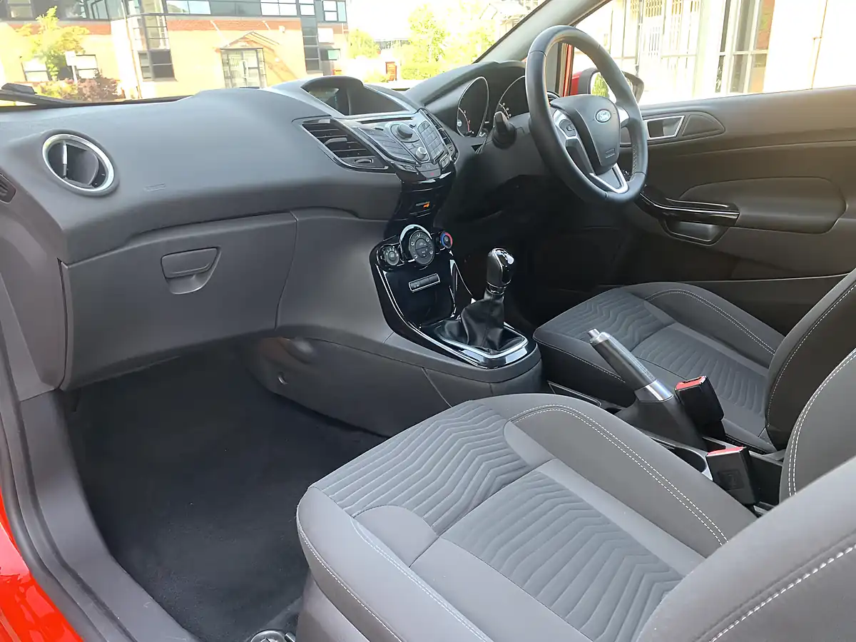 Used 2013 Ford Fiesta Zetec Red - Interior and Exterior details 14