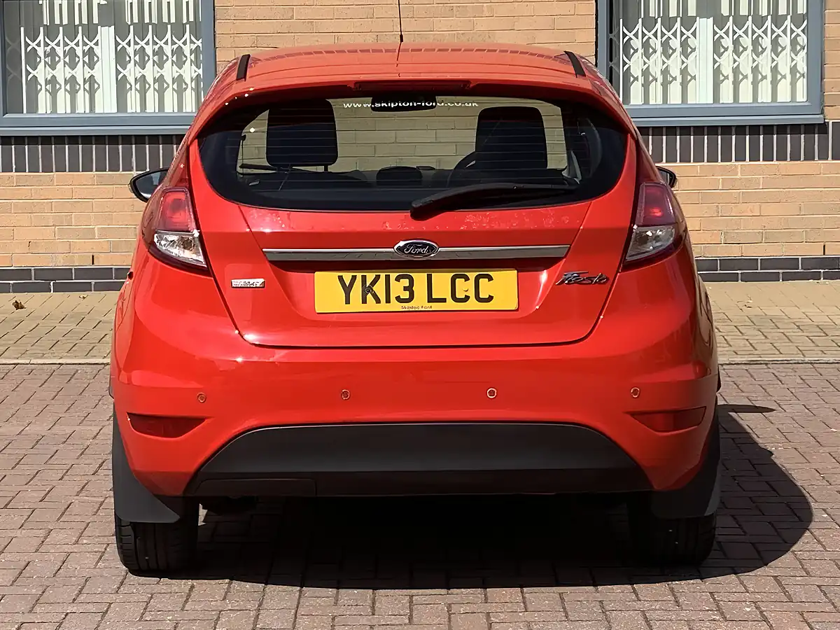 Used 2013 Ford Fiesta Zetec Red - Interior and Exterior details 8