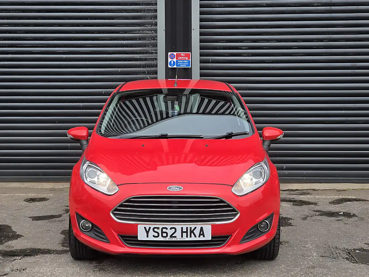 Used 2013 Ford Fiesta Zetec Red - Interior and Exterior details 6