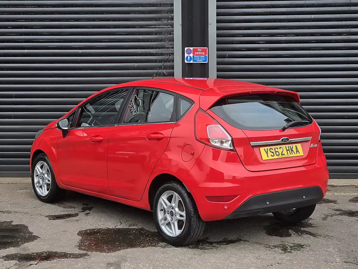 Used 2013 Ford Fiesta Zetec Red - Interior and Exterior details 9