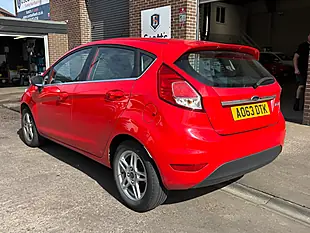Used 2013 Ford Fiesta Zetec Red - Interior and Exterior details 5