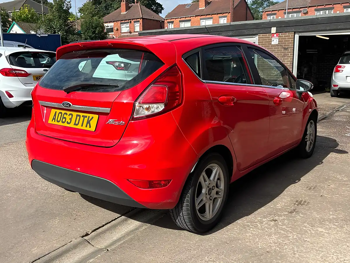 Used 2013 Ford Fiesta Zetec Red - Interior and Exterior details 7