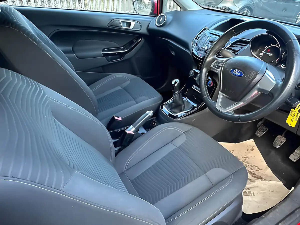 Used 2013 Ford Fiesta Zetec Red - Interior and Exterior details 19