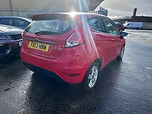 Used 2013 Ford Fiesta Zetec Red - Interior and Exterior details 3