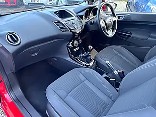 Used 2013 Ford Fiesta Zetec Red - Interior and Exterior details 4