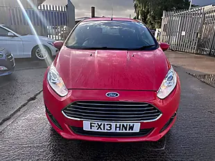 Used 2013 Ford Fiesta Zetec Red - Interior and Exterior details 7