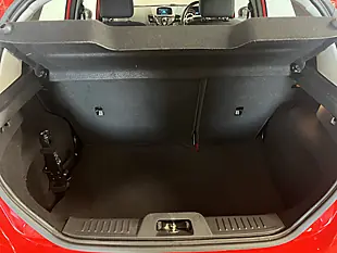 Used 2013 Ford Fiesta Zetec Red - Interior and Exterior details 9