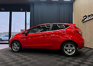 Used 2013 Ford Fiesta Zetec Red - Interior and Exterior details 17